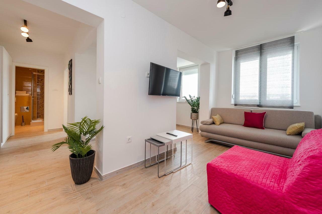 דירות זאדאר Seven Apartman מראה חיצוני תמונה